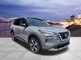 Used 2021 Nissan Rogue Platinum image 4