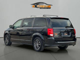 Used 2017 Dodge Grand Caravan SXT image 4