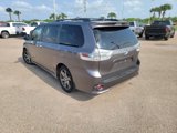 Used 2017 Toyota Sienna SE image 5