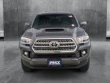Used 2016 Toyota Tacoma TRD Sport image 2