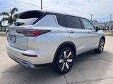 New 2025 Mitsubishi Outlander SE image 3