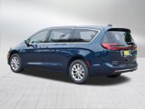 New 2025 Chrysler Pacifica Select image 5
