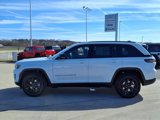 New 2025 Jeep Grand Cherokee Altitude image 4