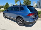 Used 2020 Volkswagen Tiguan SE w/ Panoramic Sunroof Package image 2