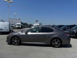 Used 2018 Toyota Camry SE image 2