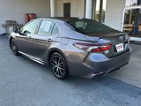 Used 2022 Toyota Camry SE image 3