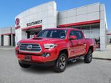 Used 2017 Toyota Tacoma TRD Sport image 2
