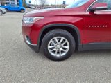 Used 2021 Chevrolet Traverse LT image 4