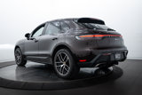 Certified 2022 Porsche Macan image 3