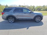 Used 2021 Ford Explorer XLT w/ Equipment Group 202A image 2