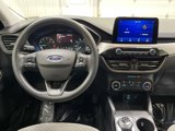 Used 2022 Ford Escape SE image 3