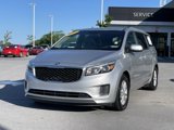 Used 2017 Kia Sedona LX w/ LX Essentials Premium Package image 3