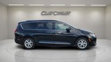 Used 2017 Chrysler Pacifica Touring-L w/ Tire & Wheel Group image 2