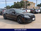 Used 2022 Chrysler 300 Touring w/ Sport Appearance Package image 4
