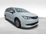 Used 2022 Chrysler Voyager LX image 2