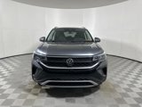 Used 2022 Volkswagen Taos SE image 2