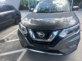 Used 2017 Nissan Rogue SL image 2