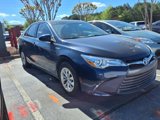 Used 2015 Toyota Camry LE image 3