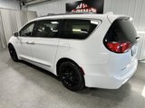 Used 2017 Chrysler Pacifica Limited image 6
