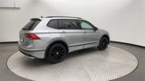Used 2021 Volkswagen Tiguan SE R-Line image 2