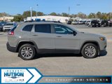 Used 2022 Jeep Cherokee Latitude Lux w/ Mopar Interior Package image 5
