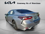 Used 2022 Toyota Camry SE image 4