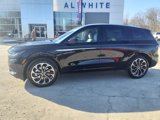 New 2025 Lincoln Nautilus Reserve image 2