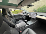 Used 2022 Tesla Model 3 Standard Range image 2