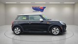 Used 2018 MINI Cooper 2-Door Hardtop image 2