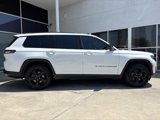 Used 2021 Jeep Grand Cherokee L Laredo image 2