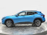 Used 2025 Chevrolet Trax LT image 2