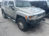 Used 2007 HUMMER H3 image 2