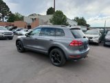 Used 2014 Volkswagen Touareg Sport image 4