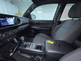 Used 2018 Toyota Tacoma TRD Sport image 4