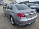 Used 2013 Chrysler 200 Limited image 3