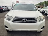 Used 2009 Toyota Highlander 2WD image 2