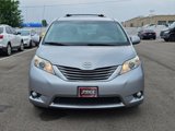 Used 2012 Toyota Sienna XLE image 2