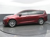 Used 2023 Chrysler Pacifica Touring-L w/ Uconnect Theater Family Group image 2