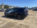Used 2024 Nissan Rogue SV image 4