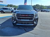 Used 2023 GMC Yukon XL SLT image 2