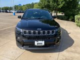 Used 2025 Jeep Compass Latitude image 2