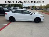 Used 2017 Ford Fusion SE w/ Fusion SE Technology Package image 2
