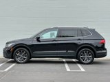 Used 2022 Volkswagen Tiguan SE image 2