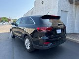 Used 2019 Kia Sorento LX image 4