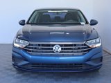 Used 2021 Volkswagen Jetta SE image 2