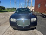 Used 2006 Chrysler 300 image 2