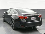 Used 2023 Nissan Altima 2.5 SR w/ SR Premium Package image 4