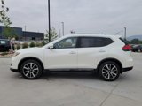 Used 2017 Nissan Rogue SL w/ SL Premium Package image 2