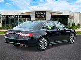 Used 2017 Lincoln Continental Select image 5