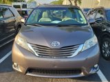 Used 2013 Toyota Sienna XLE image 2
